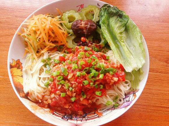 太阳成集团tyc7111cc_内乡县夏馆镇中心幼儿园扎实开展教育扶贫活动(图1) 太阳成集团tyc7111cc