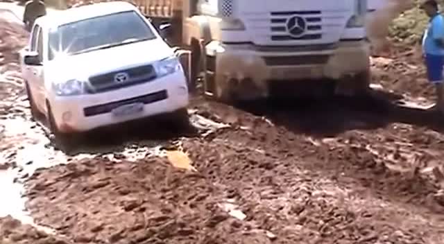 天坛中心幼儿园举行“乐在金秋”远足活动:太阳成集团tyc7111cc(图2) 太阳成集团tyc7111cc