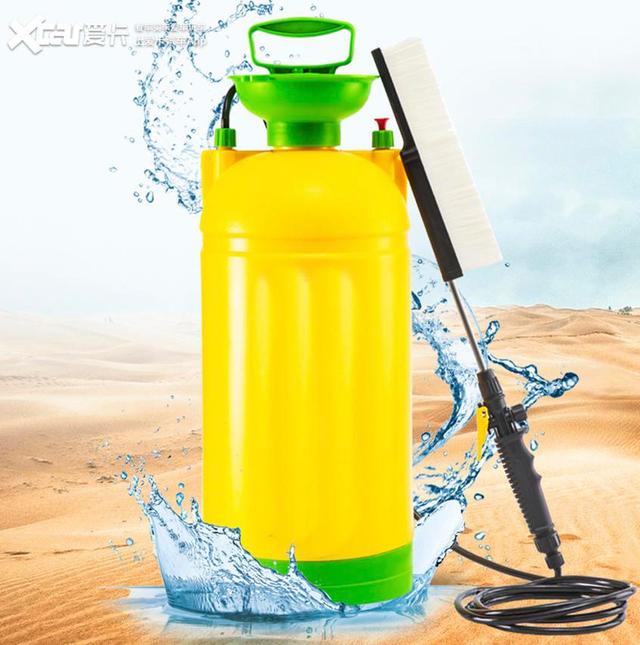 太阳成集团tyc7111cc:燎原乡党委政府领导莅临燎原小学慰问教师(图2) 太阳成集团tyc7111cc