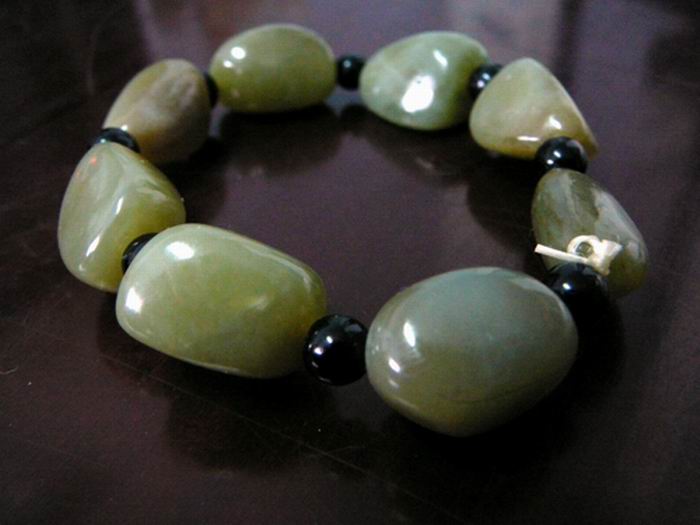 太阳成集团tyc7111cc|中国室内五人制足球女队莅临华严小学指导校园足球工作(图1) 太阳成集团tyc7111cc